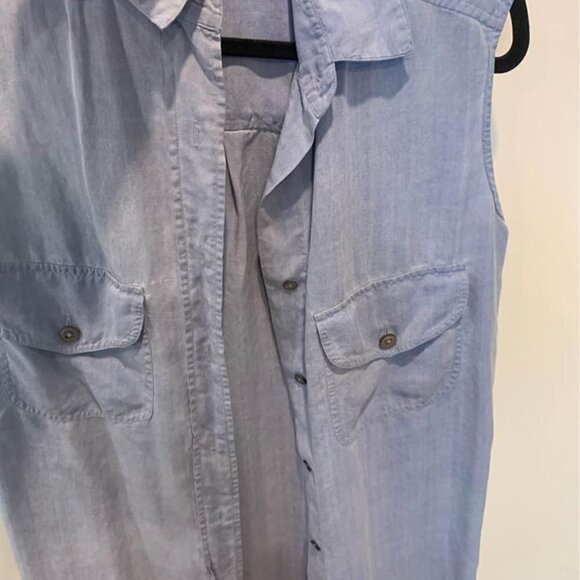 100% Silk sleeveless top. Nordstrom classiques. Size small. SO SOFT! - Picture 4 of 9